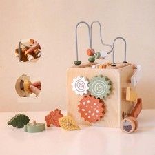 Cube d'activité en bois