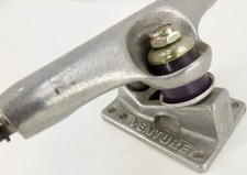 Venture Skate Skateboard TRUCK