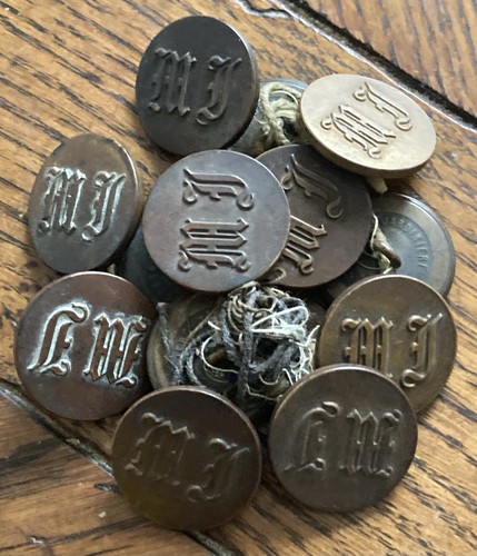 Beau lot boutons ancien - boutons,