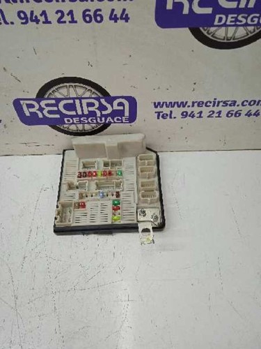 Boîtier fusibles renault - boîtier,