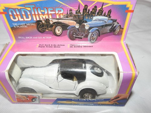 Voiture miniature ancienne - voiture,