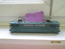 N° 3 carrosserie de bb 9240 gégé  avec vitrage et pantographes pas de casse