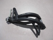 Platine repose-pied arrière droite (Triumph - Speed Triple 1050 2011 - 2016)