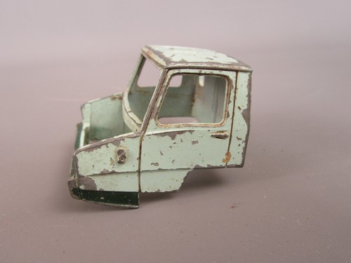 B421 vintage dinky 569 france - b421,