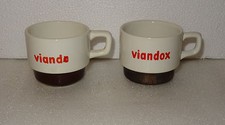 RARE 2 ANCIENNES TASSES VIANDOX DES ANNEES 70 DONT L'UNE EST FAUTEE 