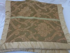 Vintage 108"x90" Comforter with 2 Pillow Cases
