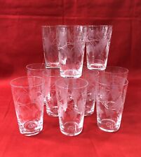12 verres / gobelets cristal signé BACCARAT décor VIGNE / GRAPPES DE RAISIN 9 cm