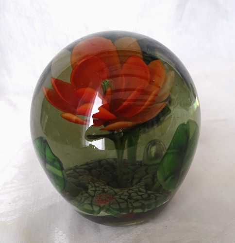 Presse papier verre fleur - verre,