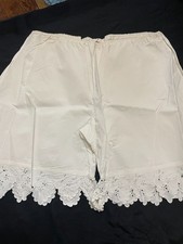 Ancienne Culotte volant brodé