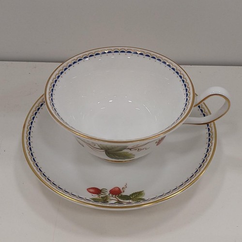 Soucoupe wedgwood blue crimson - soucoupe,