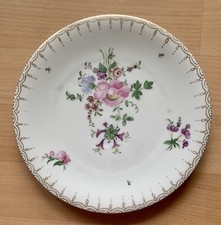Assiette en porcelaine de