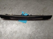 Feu arriere stop central