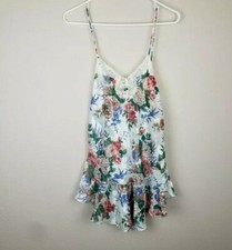 Victoria's secret| vintage multicolored floral print slip. Size medium lace trim