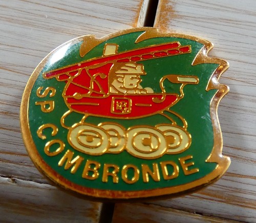 Beau pin sapeurs - sapeurs, pompiers