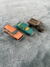 LOT DE MAJORETTE ANCIENNE -