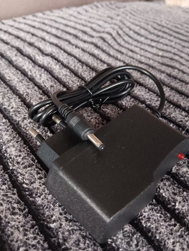 Adaptateur secteur dc - secteur,