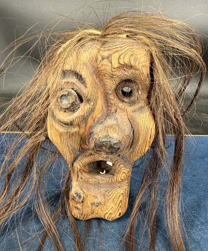 Masque bois sculpté ethnique