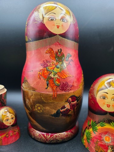 Matriochkas poupées russes - matriochkas,