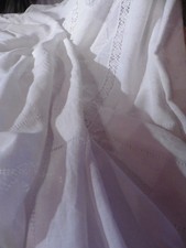 ANCIENNE NAPPE VOILE DE COTON DENTELLE DU PUY BLANCHE INCRUSTATIONS 230X240 /XIX