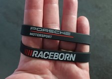 Un Bracelet Porsche Motorsport Officiel Raceborn 24 heures Du Mans 2025. 