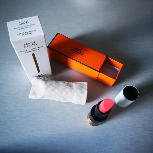 Rouge lèvres hermès - rouge, À