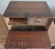 Coffre de rangement bois ancien