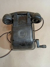 Téléphone mural soviétique