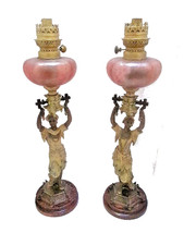 Paire de lampes à pétrole