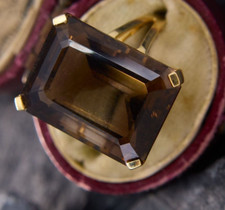 Bague pierre de naissance