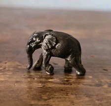 éléphant en bronze