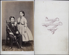 Victoire, Lyon, Frère & soeur