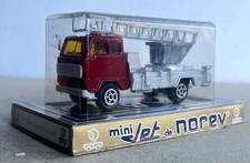 Norev Minijet cod 442 Volvo F 89 Camion pompiers grande échelle 1/64ème environ