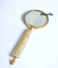 Ancienne loupe en nacre