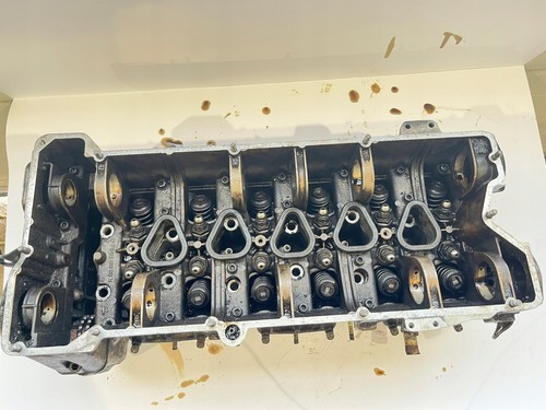 Culasse mercedes w126 - mercedes, w