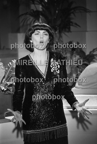 Mireille mathieu exclusive - *,