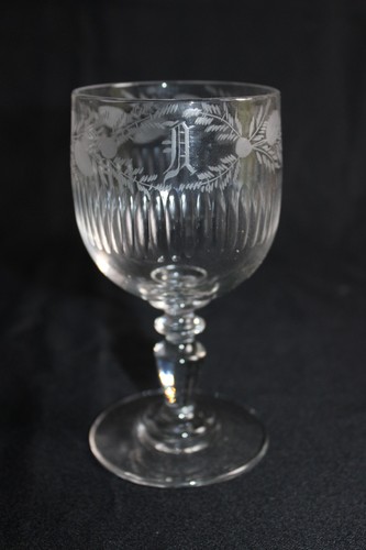 Ancien verre pied - pied,,