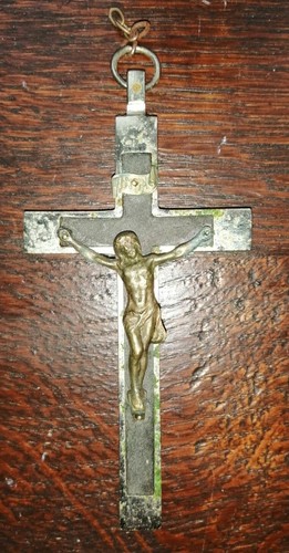 Croix pectorale ancienne - ,