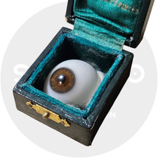 Ancien œil de verre prothèse