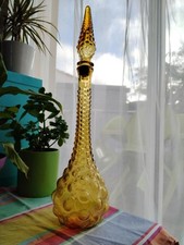 Carafe en verre d'empoli. Italie. Bouteille génie