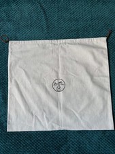  HOUSSE  HERMÈS  53,5 cm/48