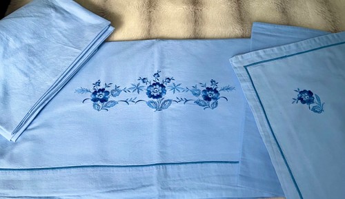 Parure lit brodee 140 - parure,