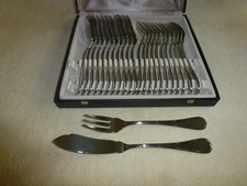 COFFRET 12 COUVERTS A POISSON EN INOX NEUF