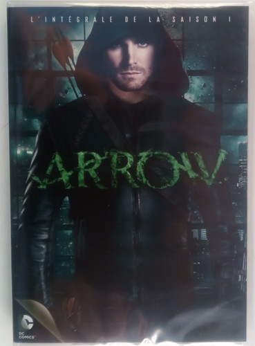 Arrow saison dvd neuf sous - arrow,