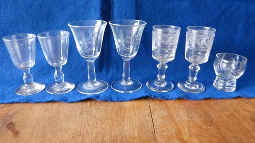 Lot verres anciens à - lot,