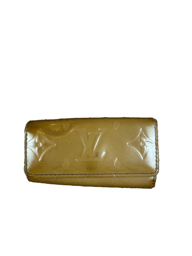 Louis vuitton porte - louis,