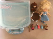 COFFRET MINI POUPEE DISNEY ANIMATORS DISNEYLAND PARIS  DISNEY STORE : CENDRILLON