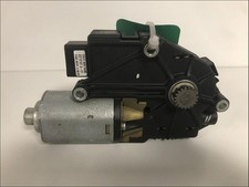 Moteur toit ouvrant RENAULT MEGANE 2 PHASE 1 7701055542