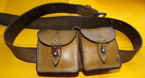 Ceinturon cuir avec etui - en,