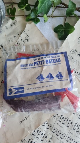 Ancien jouet publicitaire - ancien,