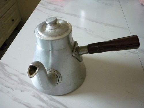 Ancienne cafetiere - ancienne,